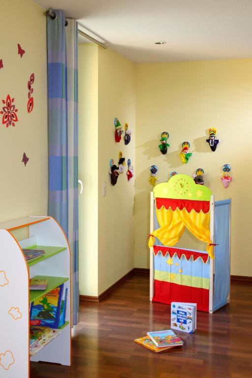 Vch Hotel Грайфсвалд Екстериор снимка
